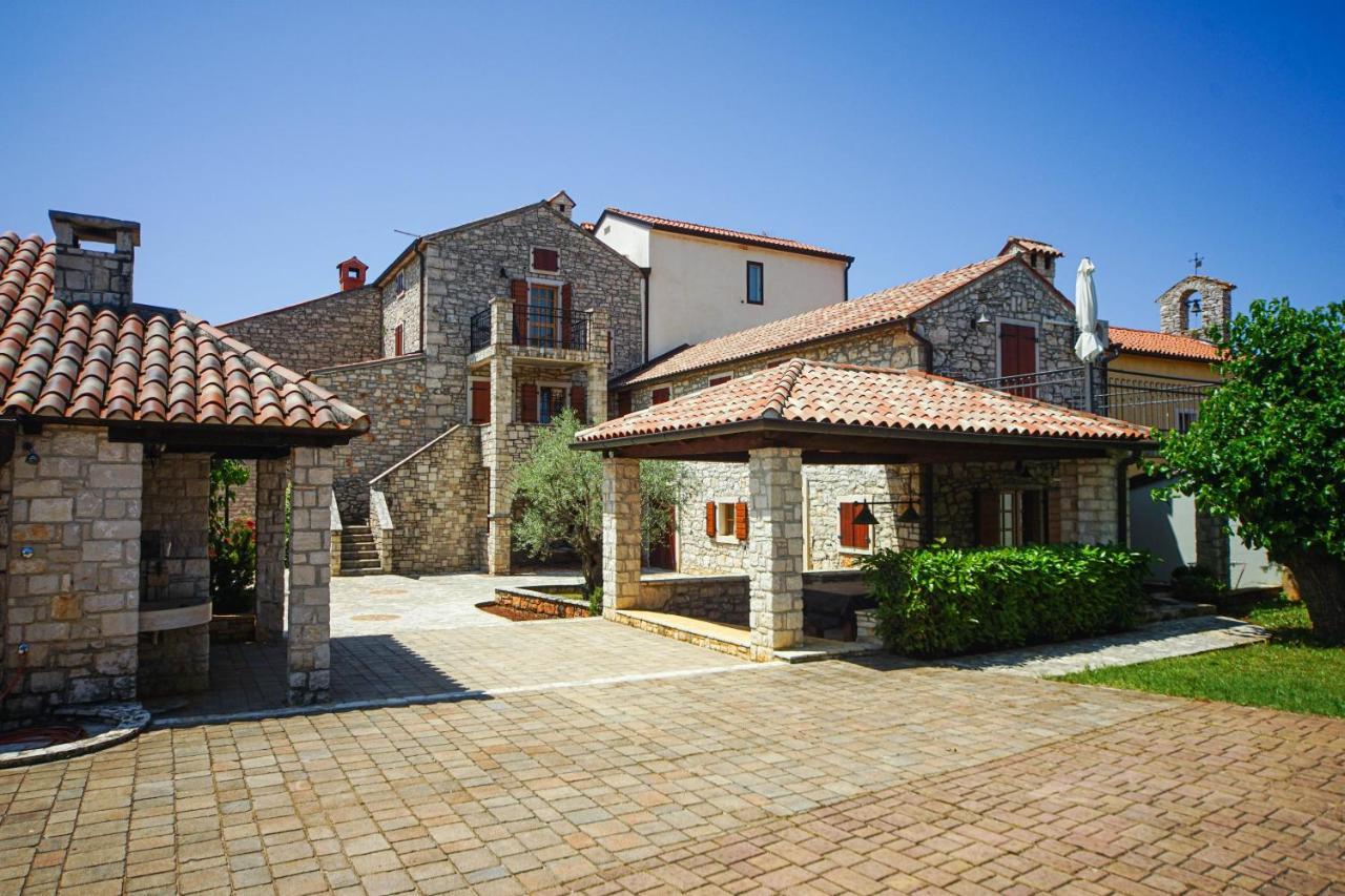 Apartments Villa Stapo Umag Exteriör bild