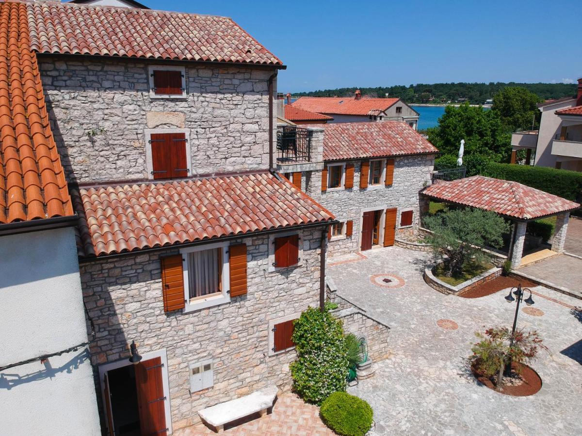 Apartments Villa Stapo Umag Exteriör bild